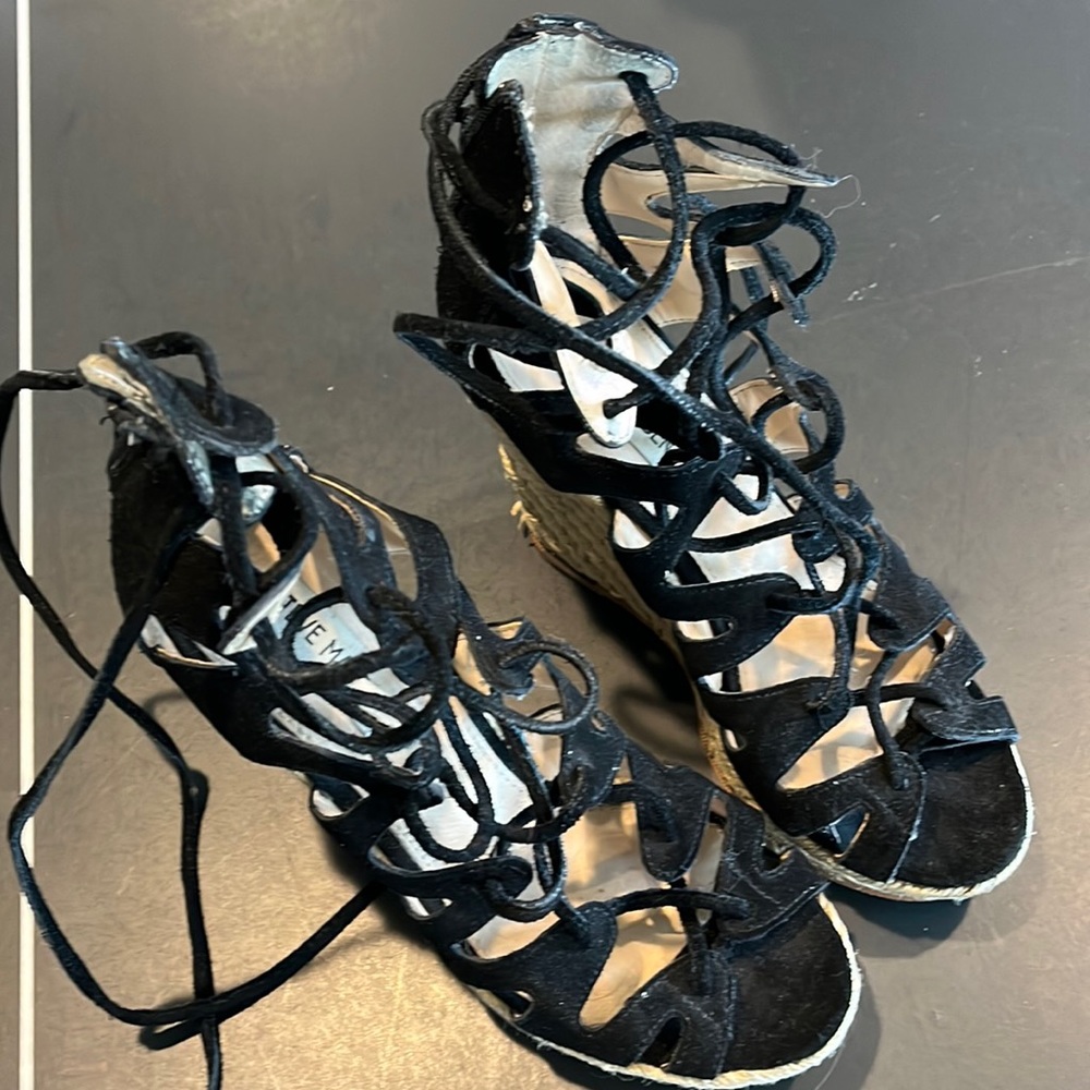 Steve Madden Black Wedge Lace up Heels Size 7